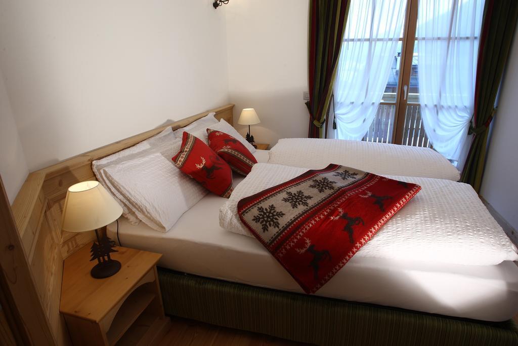 Apartments Sol E Nef Rocca Pietore Phòng bức ảnh